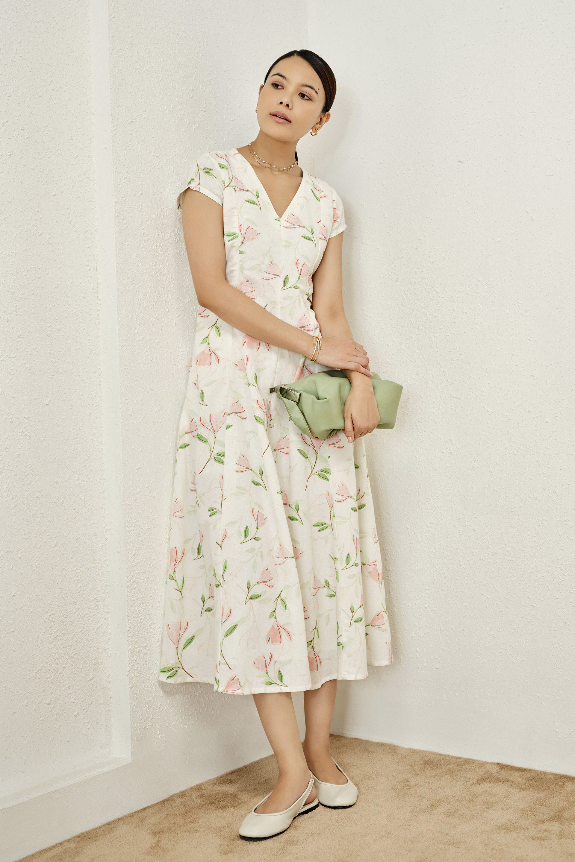 Elowra Floral Midi Dress